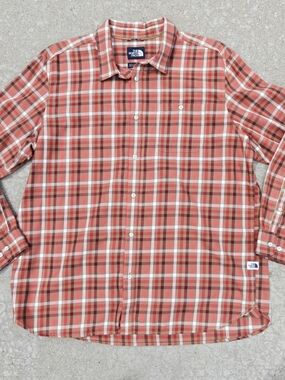 The North Face Shirt Men XXL Red Plaid Long Sleeve Button Down Hiking Outdoor